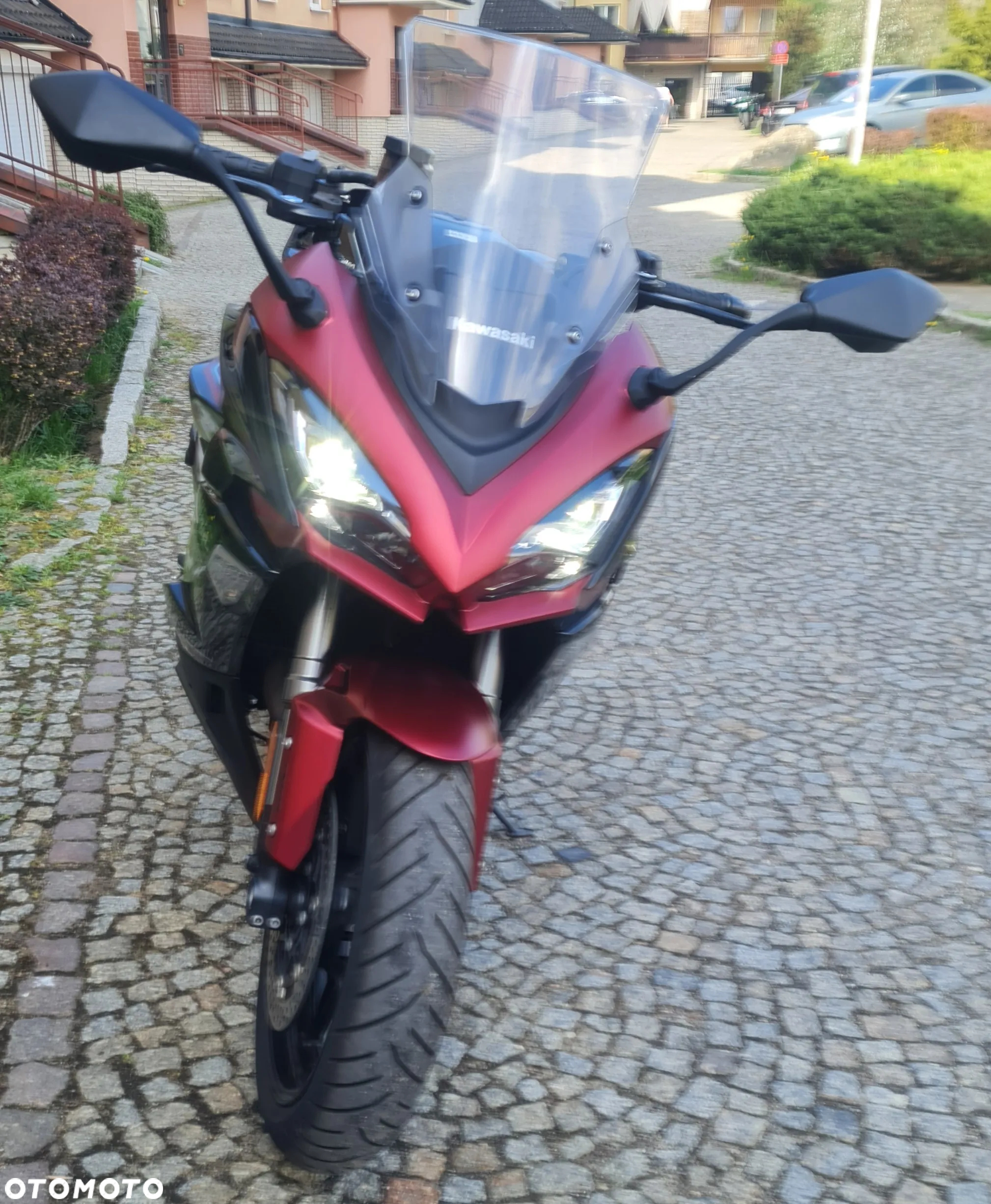 Kawasaki Ninja 1000 SX - 9