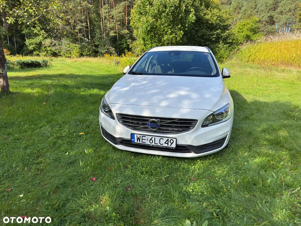 Volvo V60 D4 Drive-E Momentum - 3
