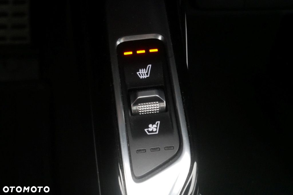 Kia Sorento - 33