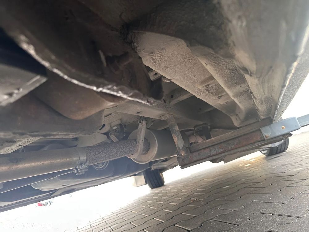 Mercedes-Benz Sprinter - 37