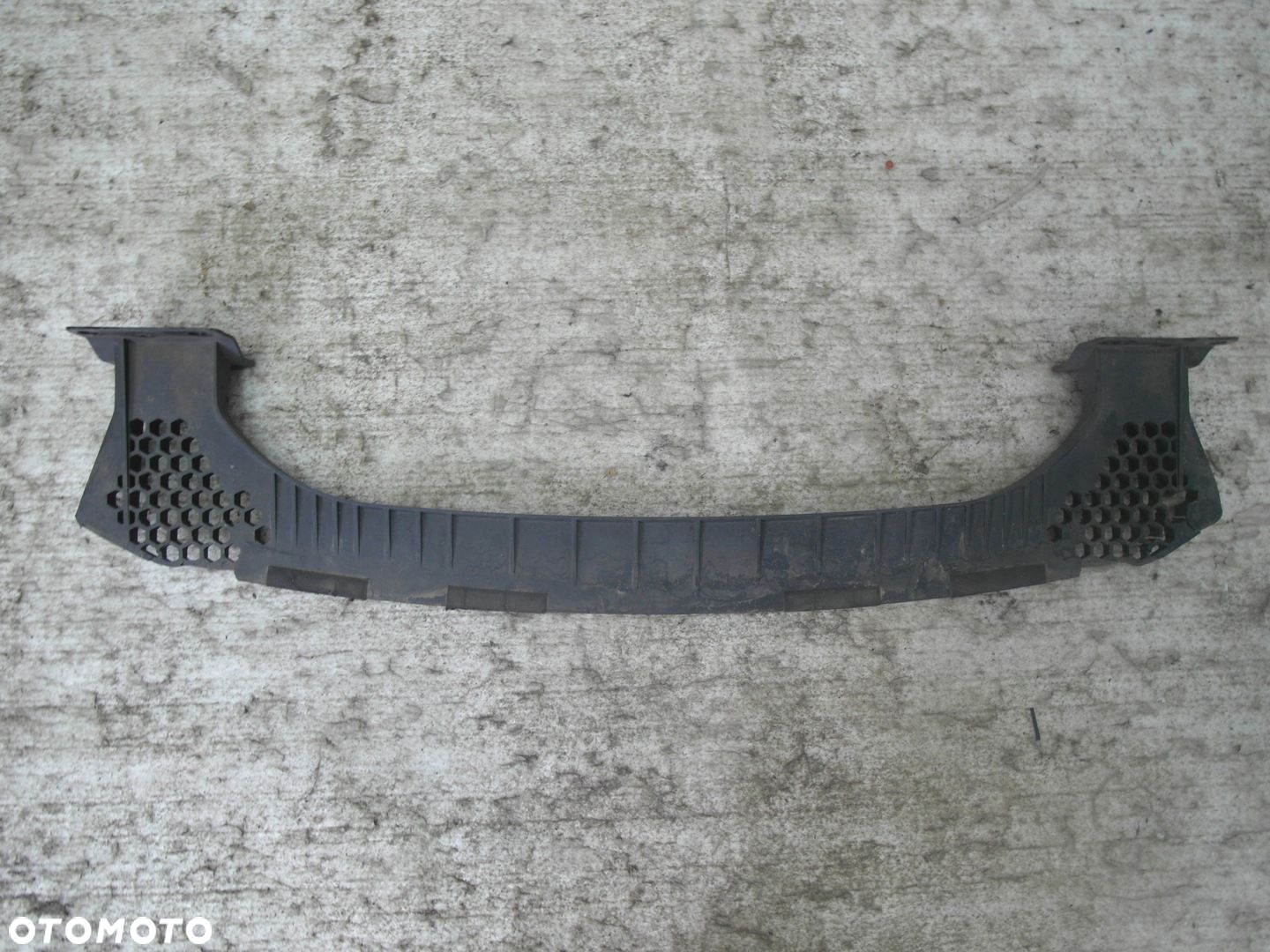 HYUNDAI IX35 PLASTER MIODU DOLNA BELKA PRZEDNIA ZDERZAKA 86561-2Y100 NR72 - 2