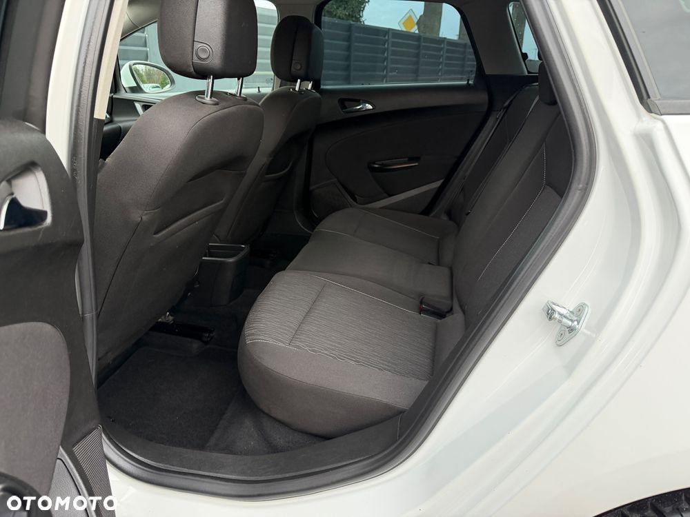 Opel Astra 1.4 T Cosmo - 22