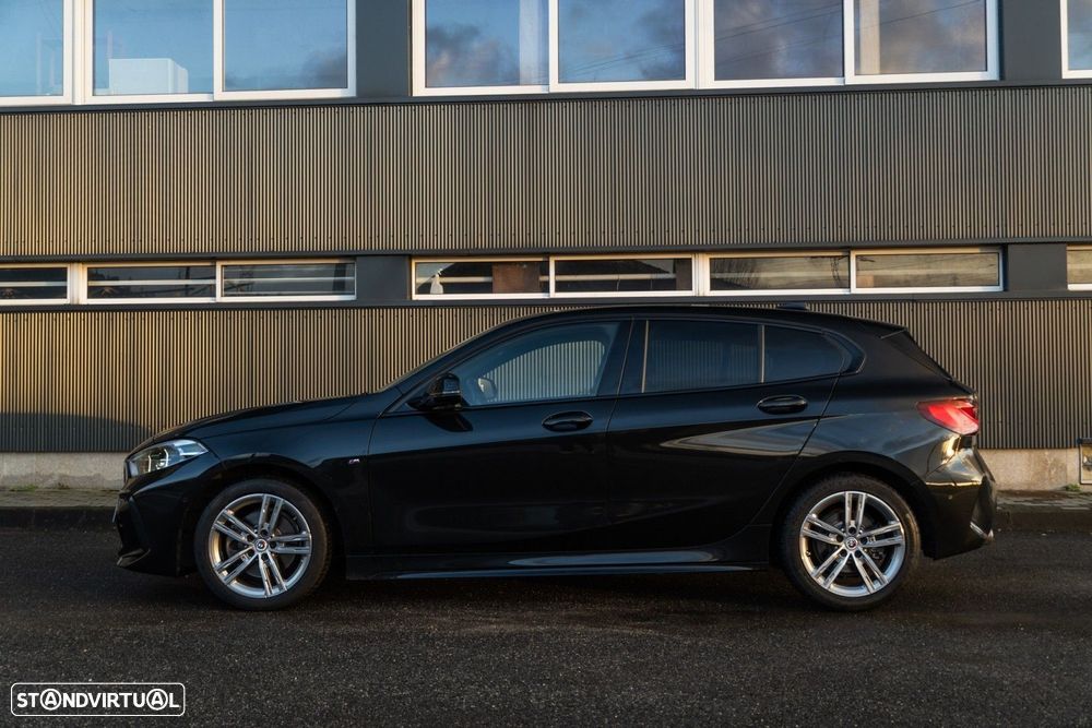 BMW 116 d Pack 50 anos M Auto - 12