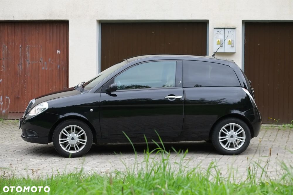 Lancia Ypsilon 1.4 8V Oro (4 os.) - 20