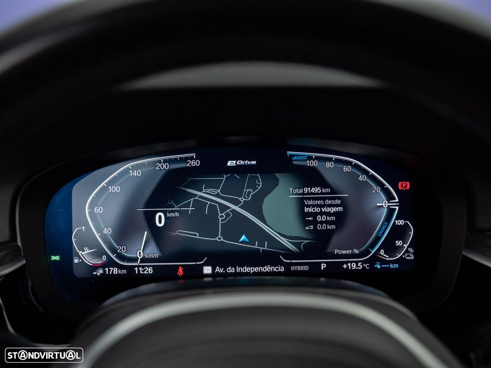 BMW 520 e Pack M - 20