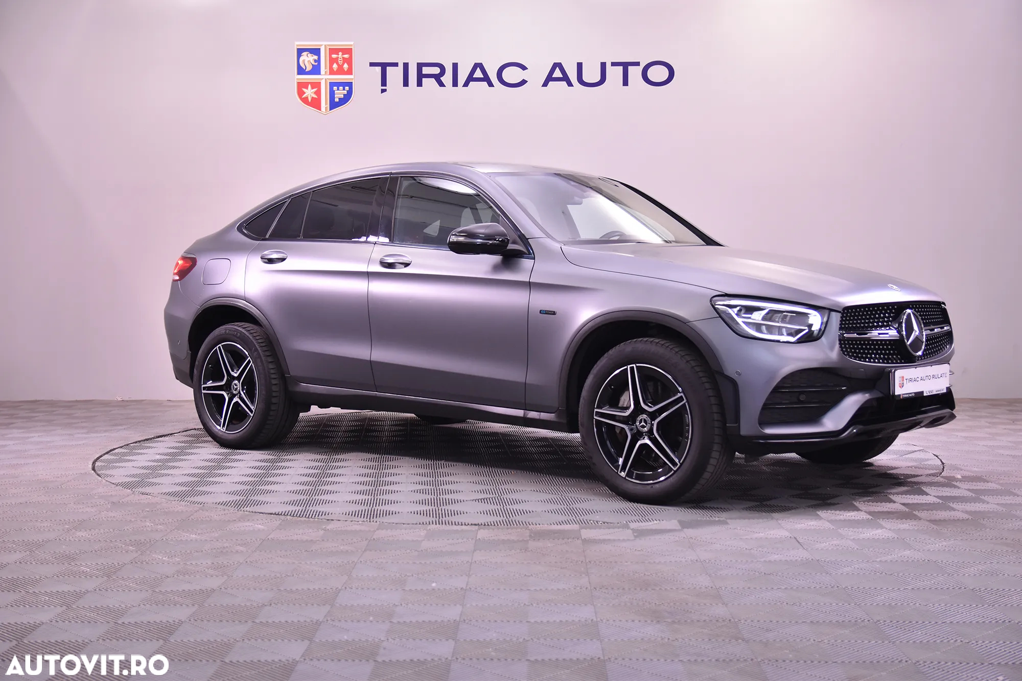 Mercedes-Benz GLC Coupe 300 e 4Matic 9G-TRONIC AMG Line - 7