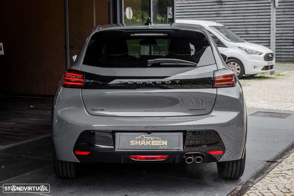 Peugeot 208 1.2 Hybrid GT e-DCS6 - 10