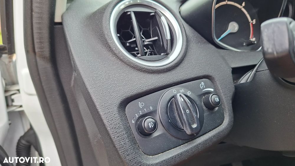 Ford Fiesta - 6