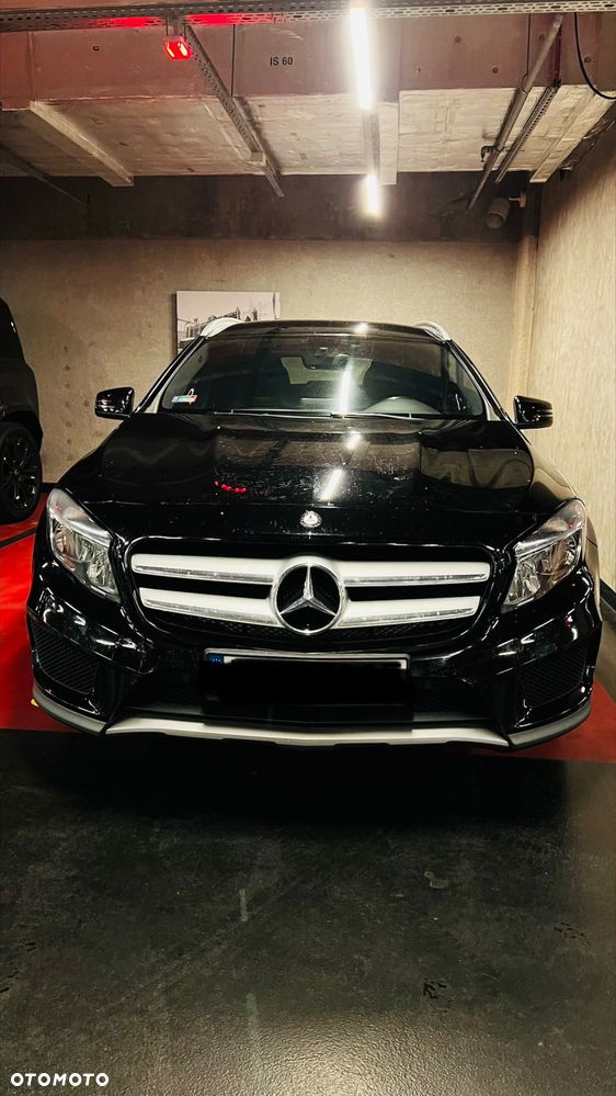 Mercedes-Benz GLA 250 4-Matic AMG Line - 3