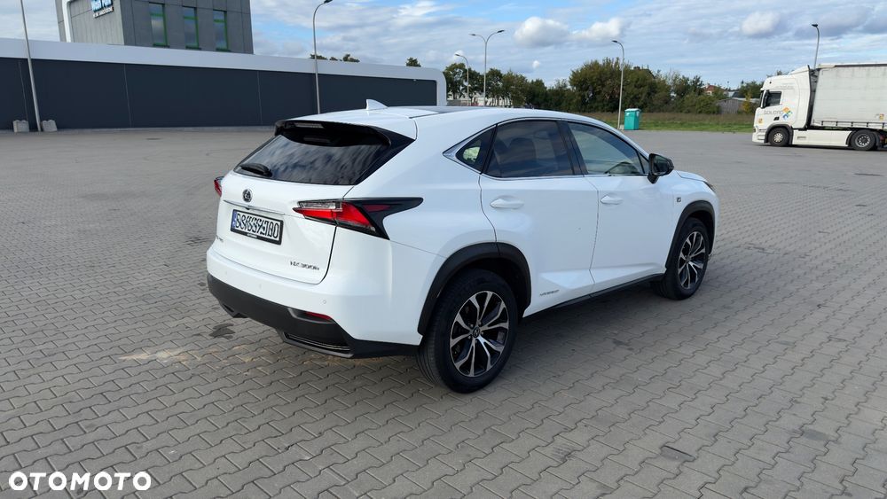 Lexus NX 300h F Sport Edition AWD - 5
