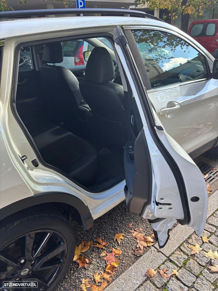 Nissan Qashqai 1.6 dCi Tekna 19 Alcantara Xtronic - 9