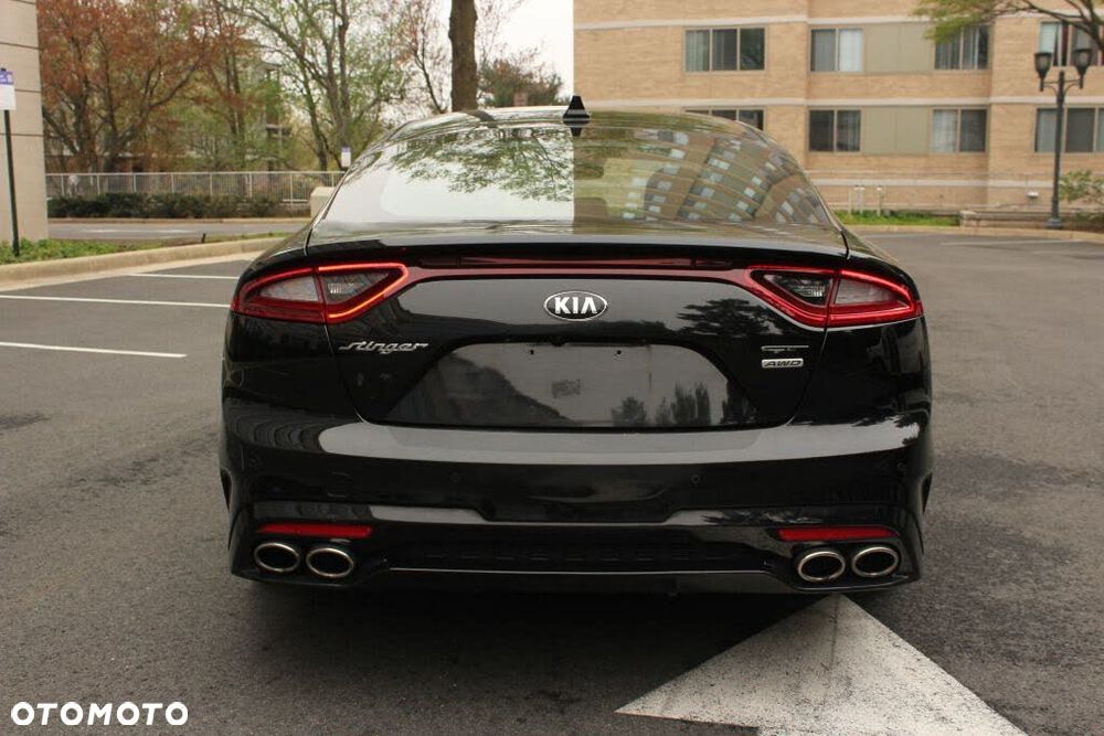 Kia Stinger 2.0 T-GDI GT Line - 10