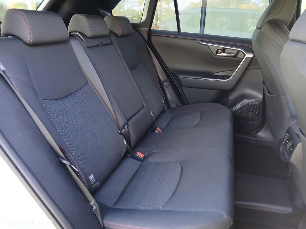 Toyota RAV4 2025
