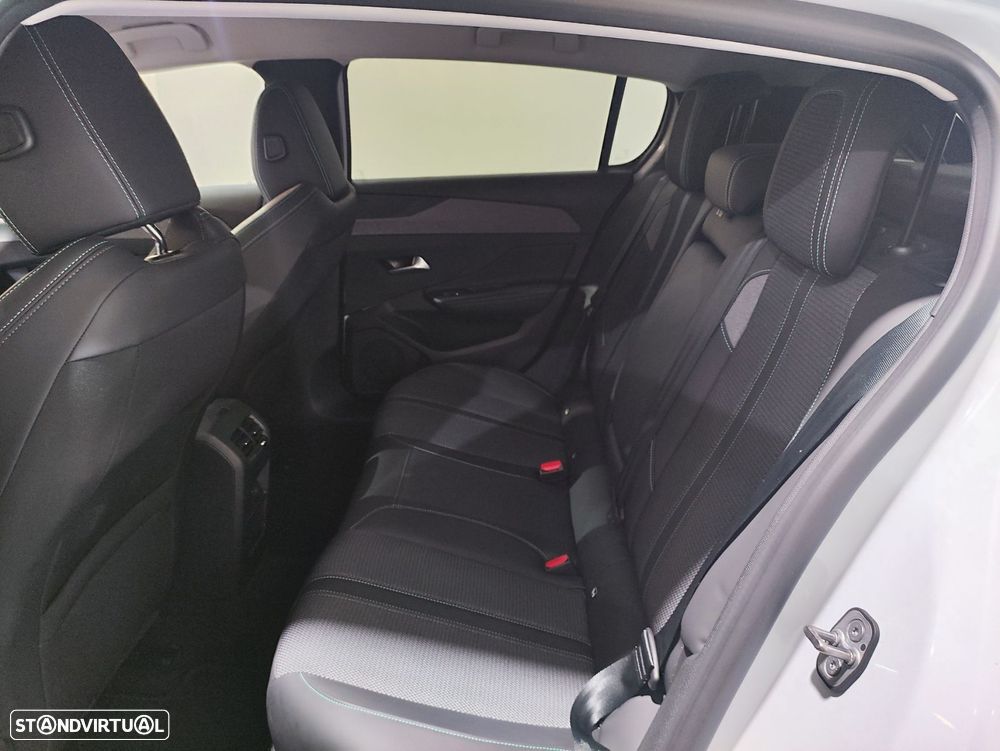 Peugeot 308 1.5 BlueHDi Allure EAT8 - 28