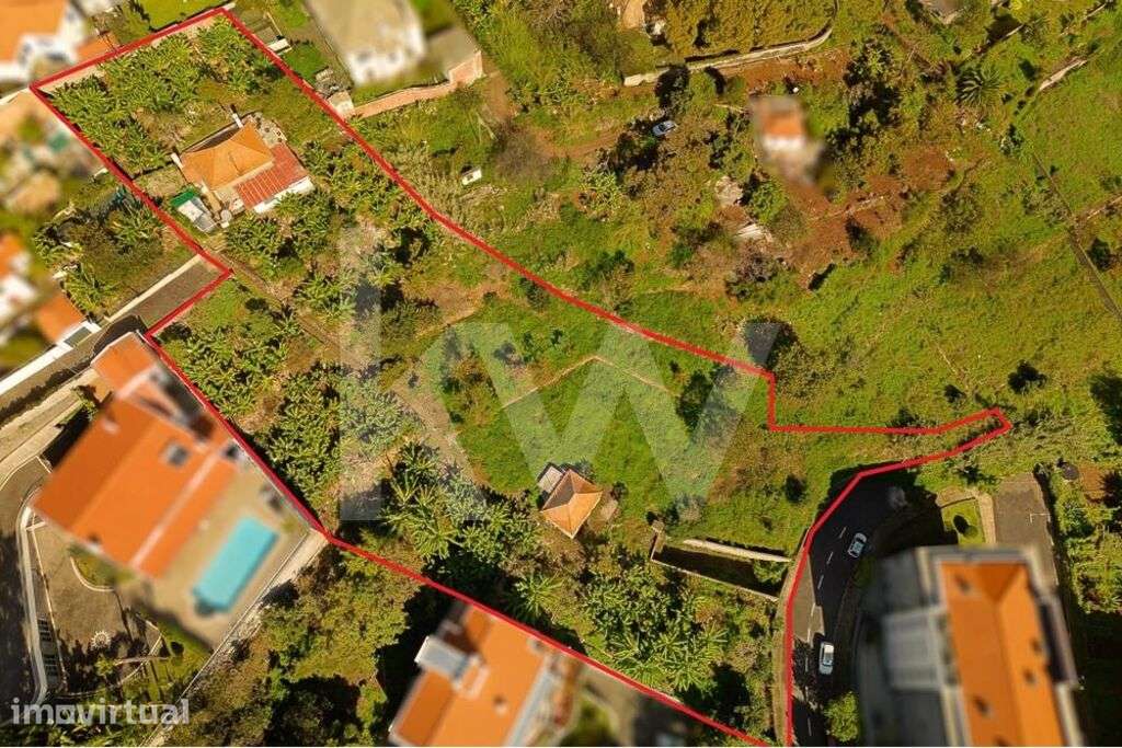 TERRENO EXTRAORDINÁRIAMENTE AMPLO no FUNCHAL EM ZONA PRIME DE 4.590m2 - Grande imagem: 3/30