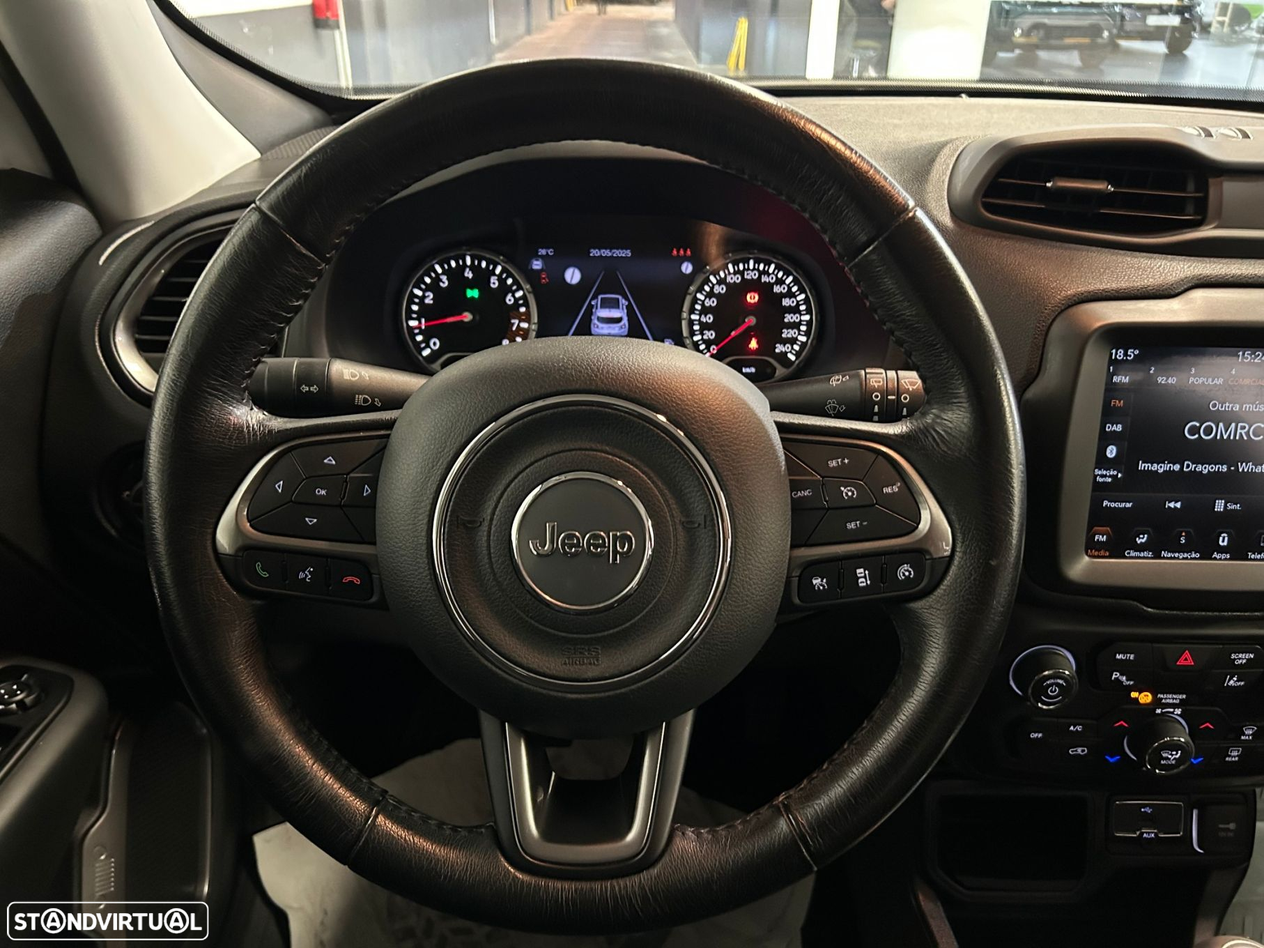 Jeep Renegade 1.0 T Limited - 22