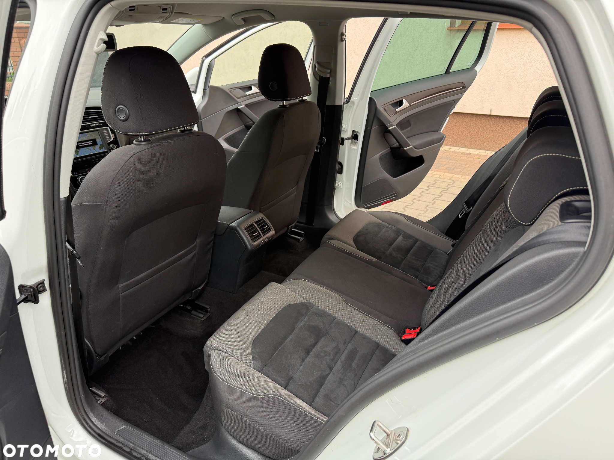 Volkswagen Golf Variant 1.4 TSI (BlueMotion Technology) DSG Highline - 10