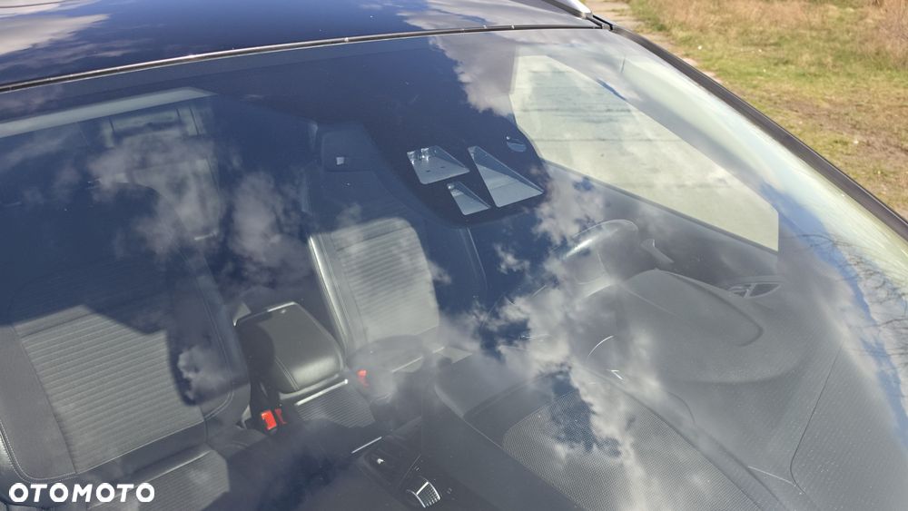 Ford Kuga 2.0 TDCi 2x4 Titanium - 26