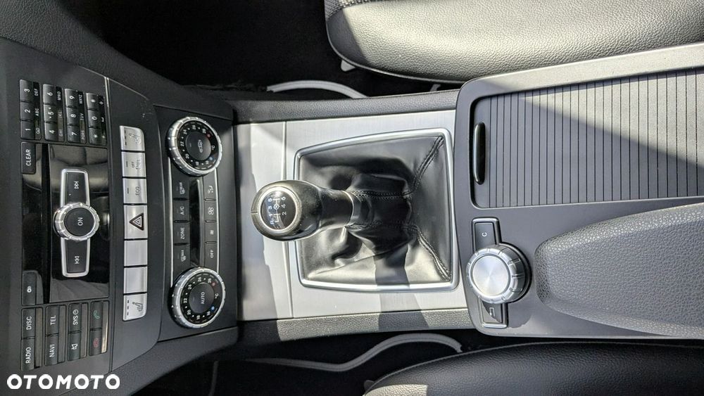Mercedes-Benz Klasa C 200 CDI BlueEff Classic - 34