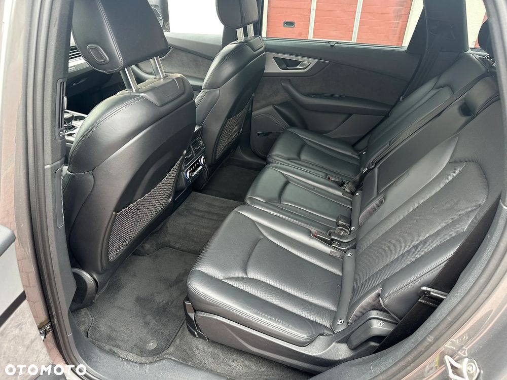 Audi Q7 - 23