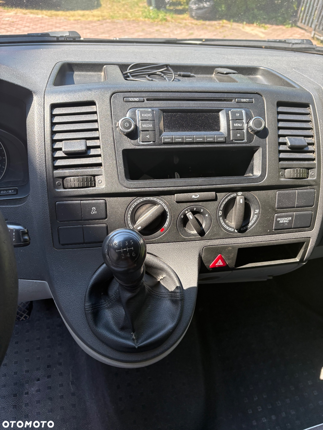 Volkswagen Transporter T5 TDI L2H1 - 13