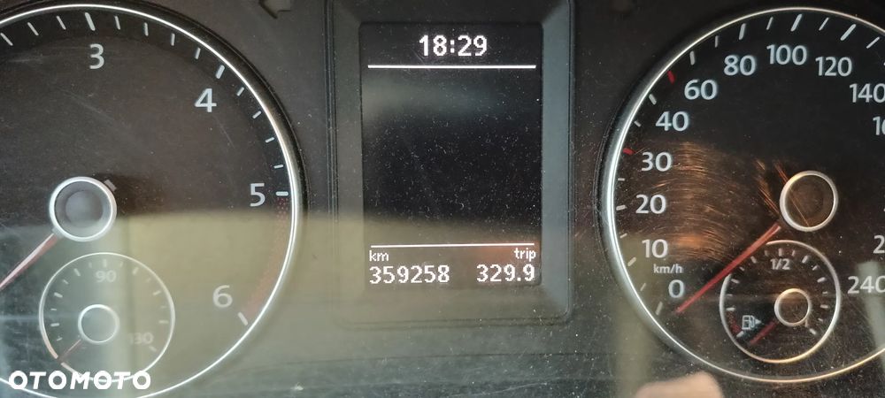 Volkswagen Touran 2.0 TDI DPF BlueMotion Technology Highline - 7