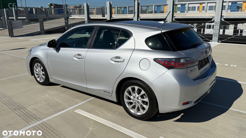 Lexus CT 200h Prestige - 3