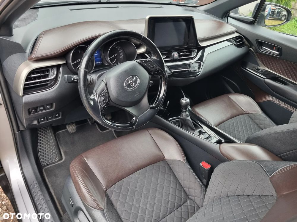 Toyota C-HR 1.2 T Prestige - 36