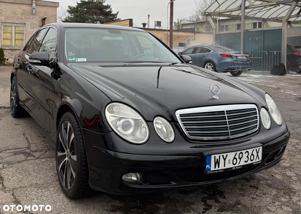 Mercedes-Benz Klasa E 200 Kompressor Classic Sport Edition - 9