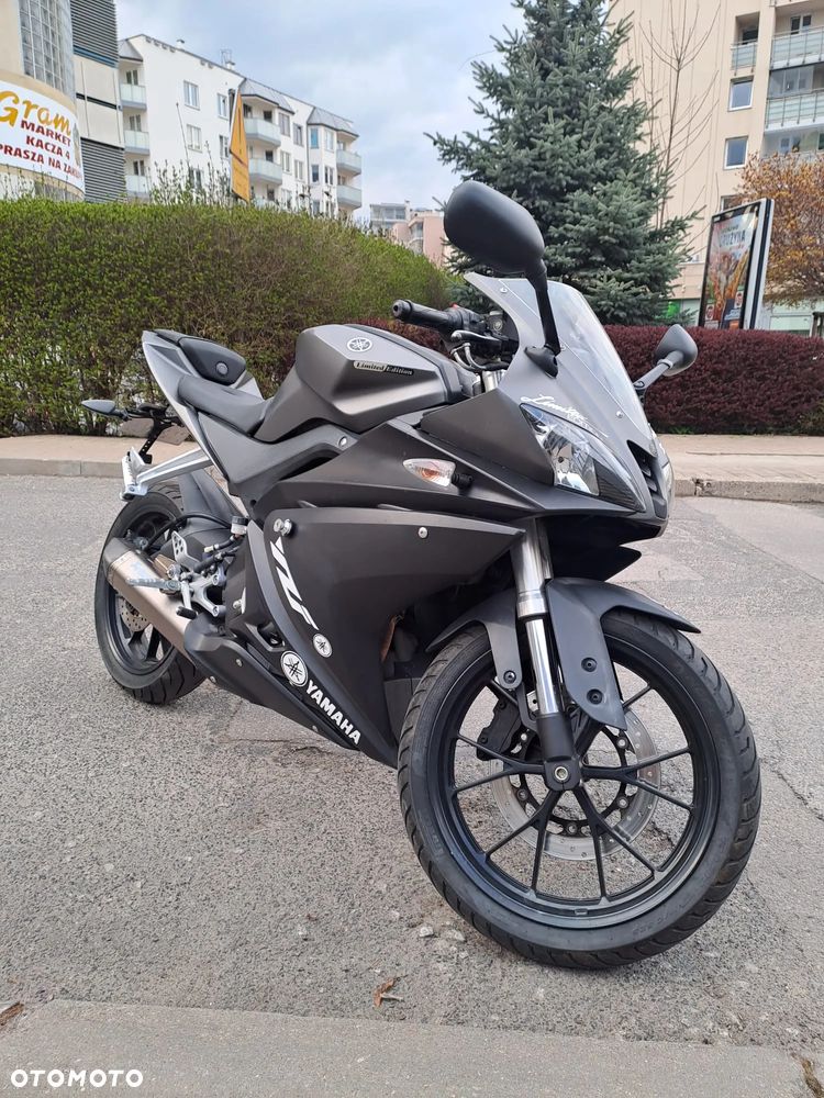 Yamaha YZF - 3