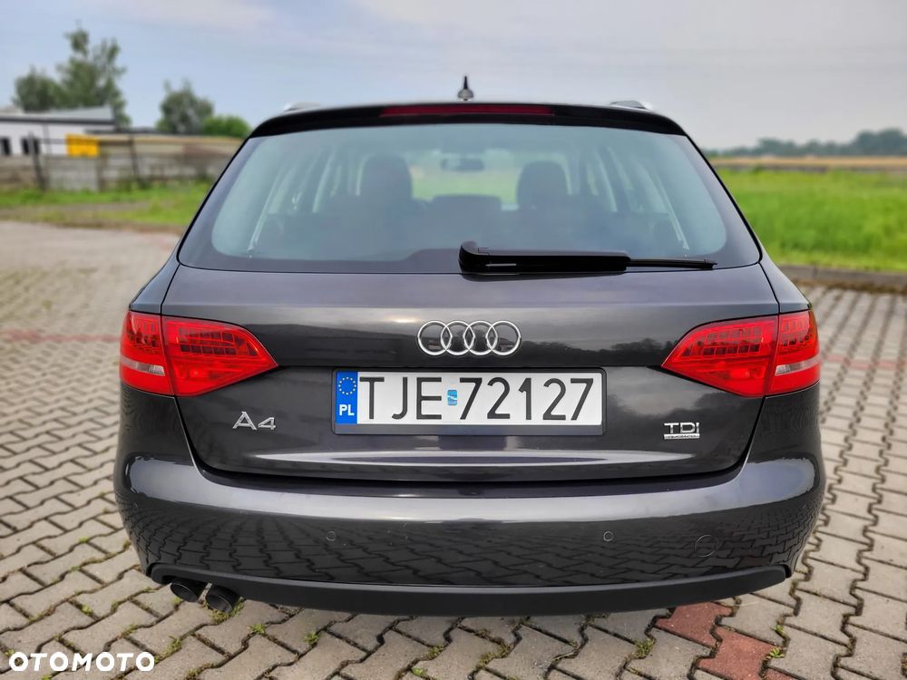 Audi A4 Avant 2.0 TDI Quattro - 31