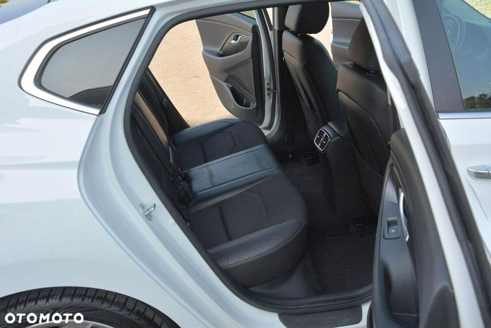 Hyundai i30 1.4 T-GDI Premiere Luxury - 15