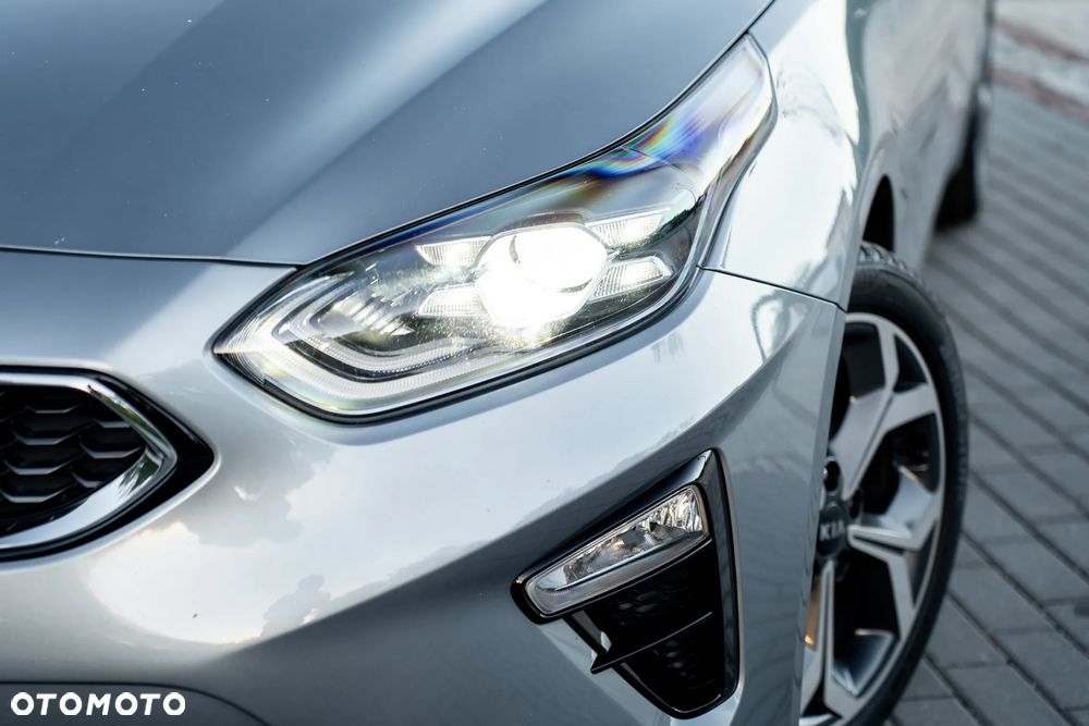 Kia Ceed 1.4 T-GDI DCT OPF Platinum Edition - 15
