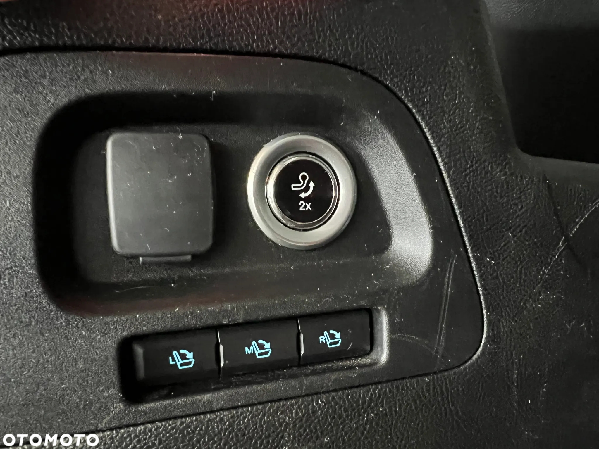 Ford S-Max 2.0 EcoBlue Titanium - 14