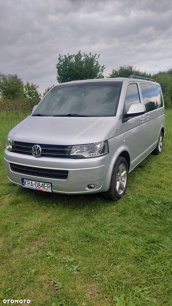 Volkswagen Multivan - 1