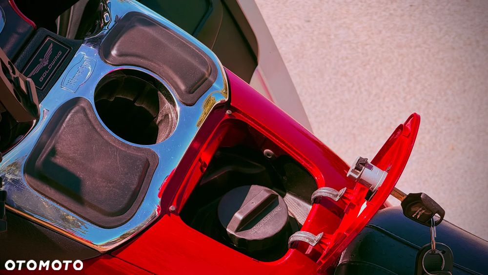 Honda GL - 28