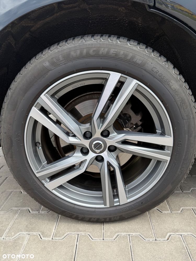 Volvo XC 60 B4 D AWD R-Design - 11