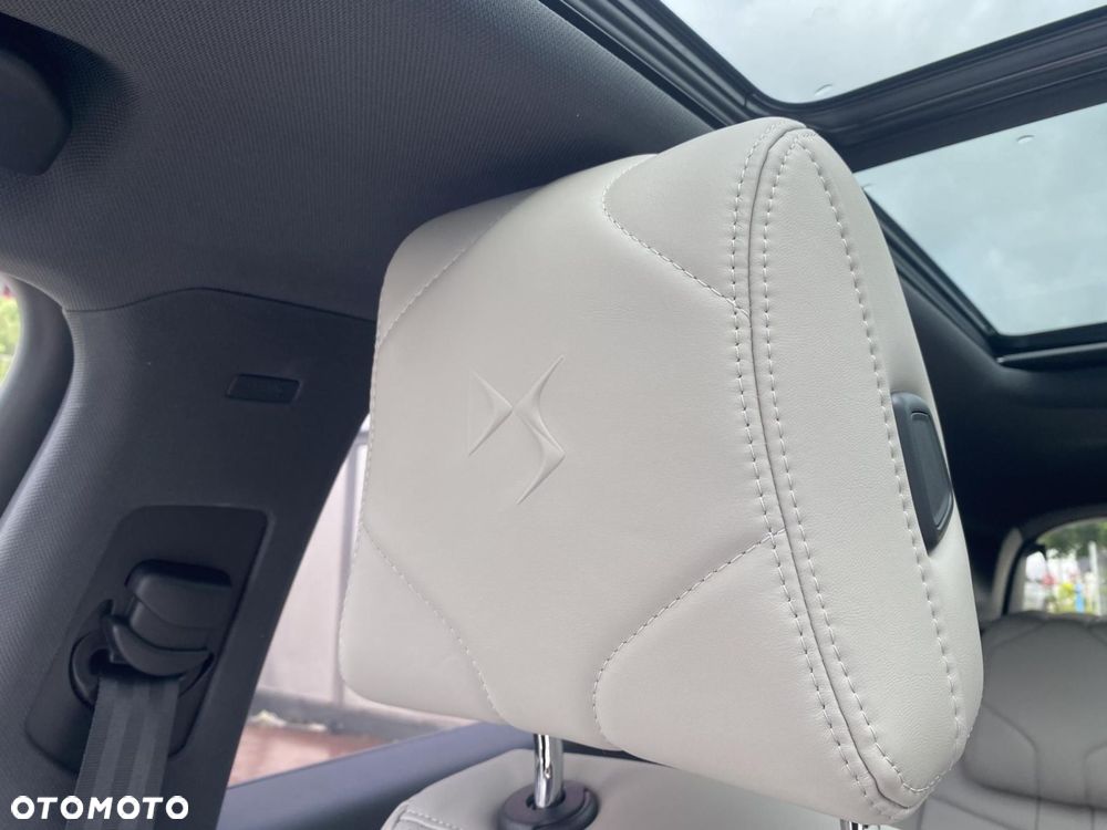 DS Automobiles DS 7 Crossback 1.6 E-Tense 4x4 Grand Chic - 22