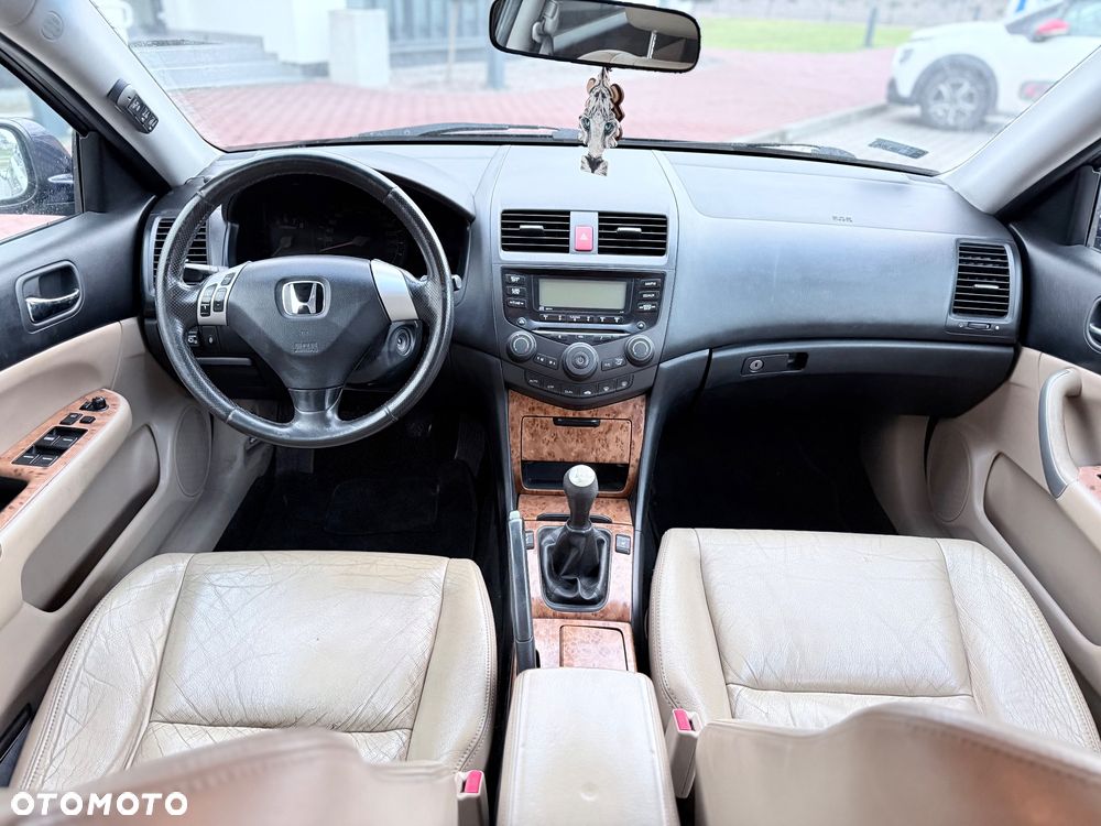 Honda Accord 2.0 i Executive - 7