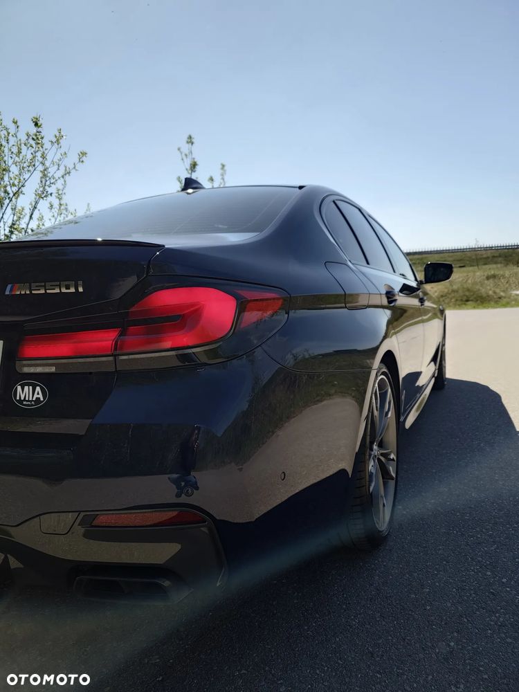 BMW Seria 5 M550i xDrive - 3