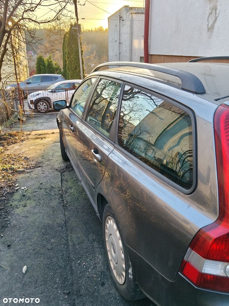 Volvo V50 - 3