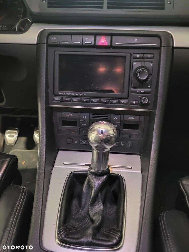 Audi A4 Avant 1.8T - 10