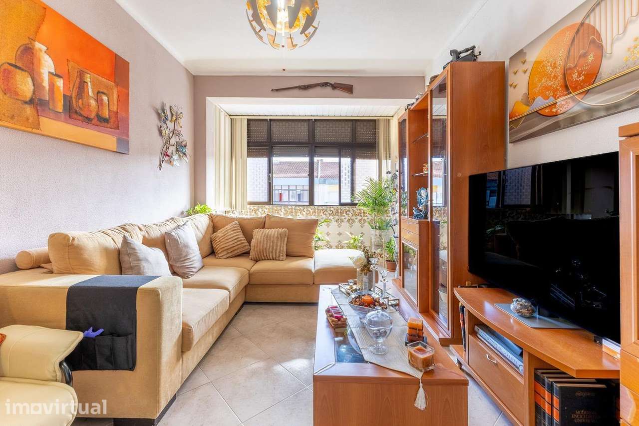 Apartamento T2 em Barreiro com Excelente Luz Natural - Grande imagem: 4/31
