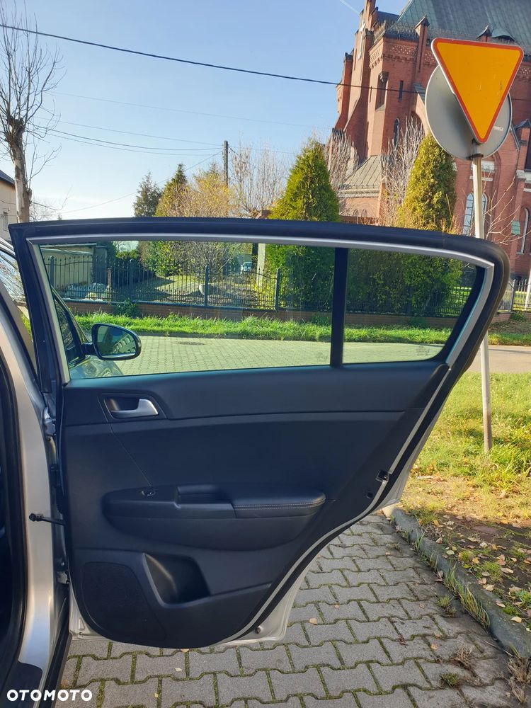 Kia Sportage 1.6 GDI 2WD SPIRIT - 32