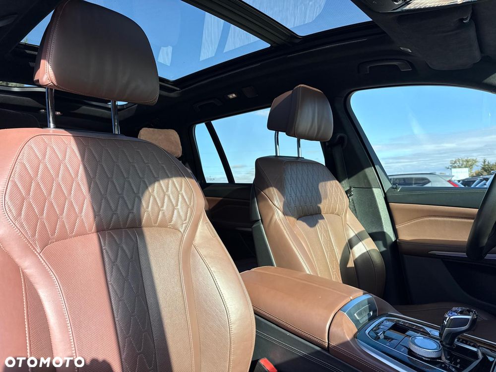 BMW X7 M50d sport - 21