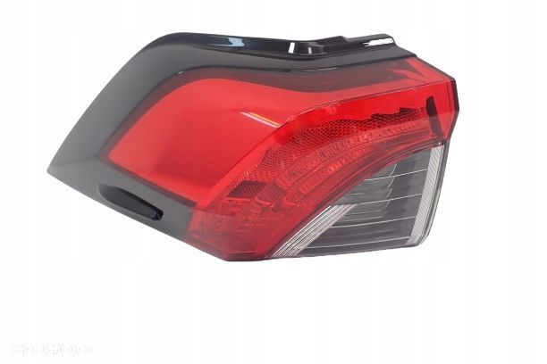 TOYOTA RAV 4 RAV4 V 18+ LAMPA LEWA TYLNA ORYGINAŁ EUROPA - 1