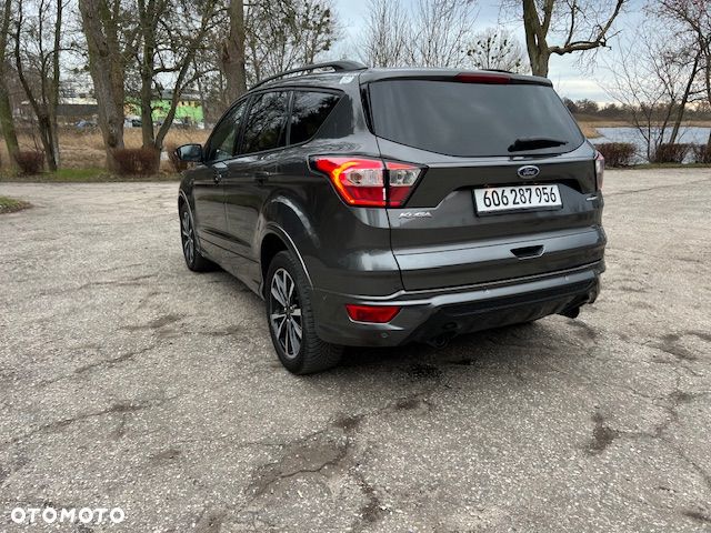Ford Kuga 1.5 EcoBoost 2x4 ST-Line - 9