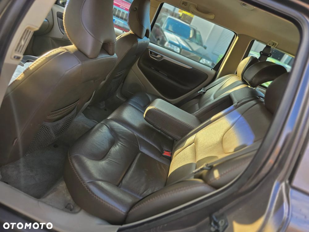 Volvo XC 70 2.5T AWD Summum - 9