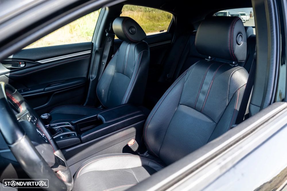 Honda Civic 1.0 i-VTEC Comfort - 28