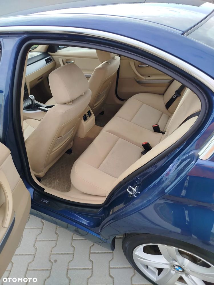 BMW Seria 3 325i - 11